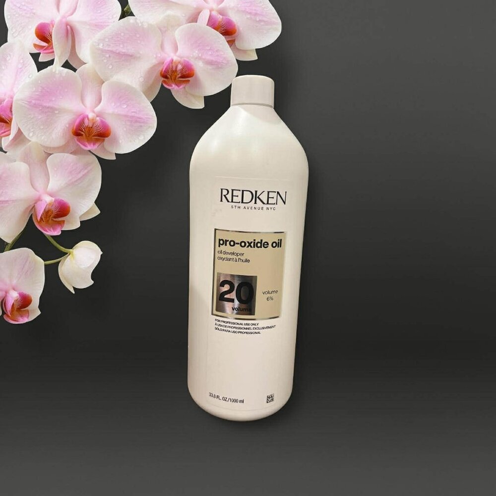 Redken Pro Oxide Oil Developer 20 Volume 6% 33.8 oz